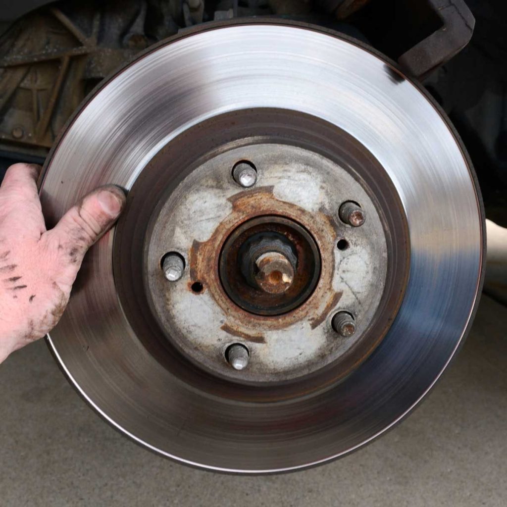 Steps to take when car brakes are broken