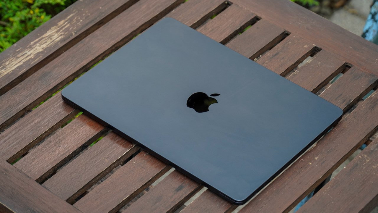 Review of MacBook Air M2 13inch after 1 year